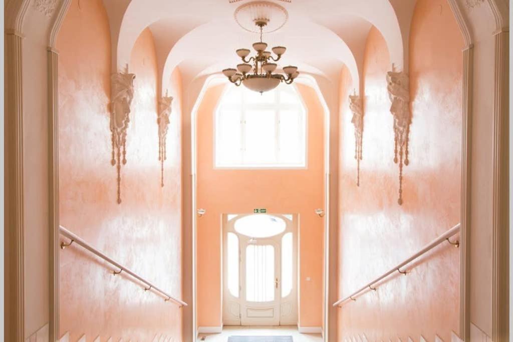 Design Studio Andel, All Historical Sights Walkable براغ المظهر الخارجي الصورة